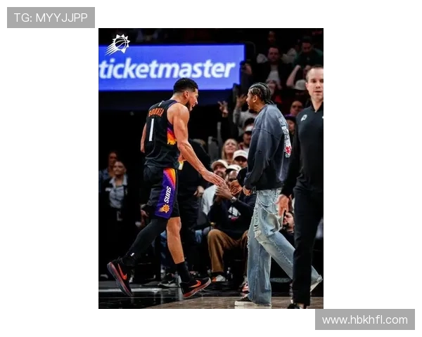 杰伦布朗因右膝挫伤缺阵绿军客战太阳面临挑战场均292分7板的他缺席影响大